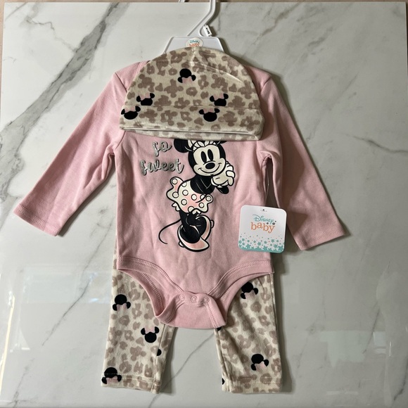 Disney Other - DISNEY MINNIE BABY GIRLS BODYSUIT